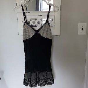 Women’s medium slip